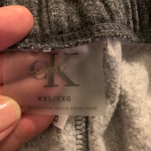 Calvin Klein Men’s Jogger Sweatpants 2XL Charcoal Gray pockets & ankle cuff EUC - Picture 7 of 9